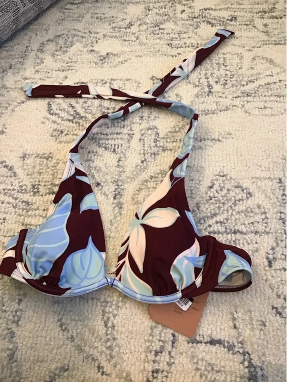 Shade and shore 34b, bikini top, new, floral, tie around neck, removable pads
